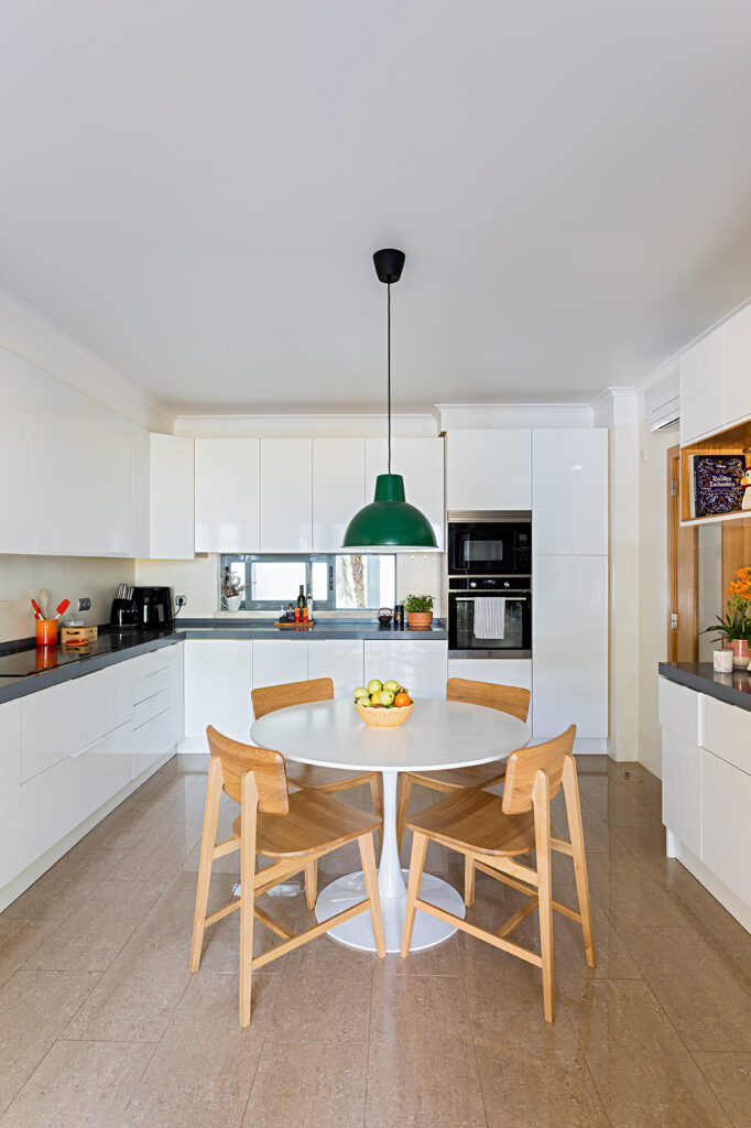 Photograph of the project Transforming Spaces for Brazilians Living in Lisbon 10 developed by CW Arquitetura in Portugal.