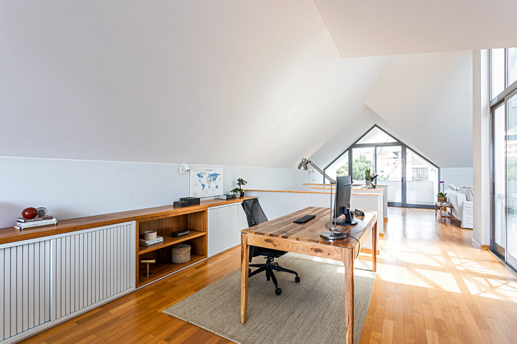 Photograph of the project Transforming Spaces for Brazilians Living in Lisbon 6 developed by CW Arquitetura in Portugal.