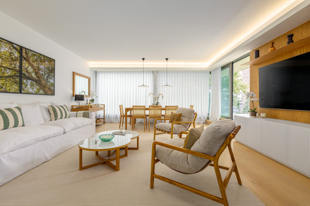 Interior Design and Living Room Decor in Lisbon - CW Arquitetura